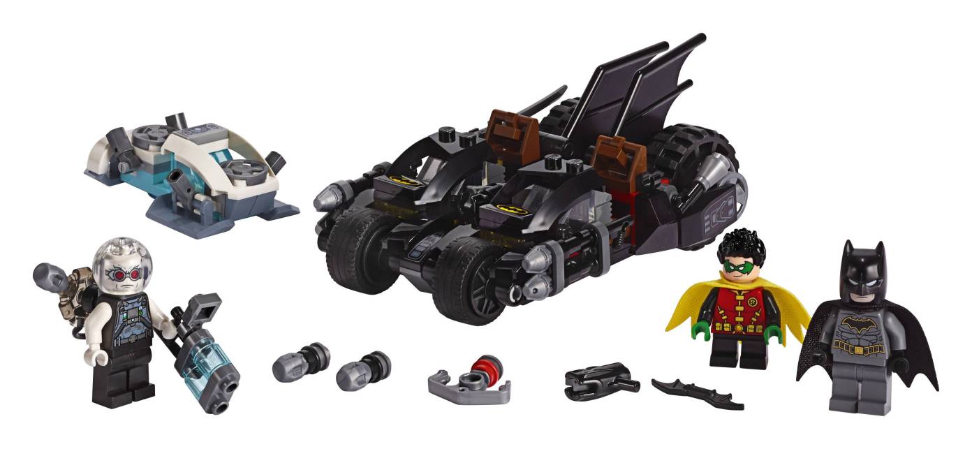 LEGO Batman 76118 Mr. Freeze Batcycle Battle