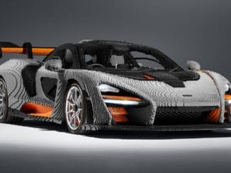 LEGO Speed Champions McLaren Senna in Originalgröße