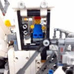 LEGO Technic 42100 Liebherr R 9800: Minifigurentaugliches Cockpit