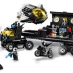 LEGO DC 76160 Mobile Bat-Base