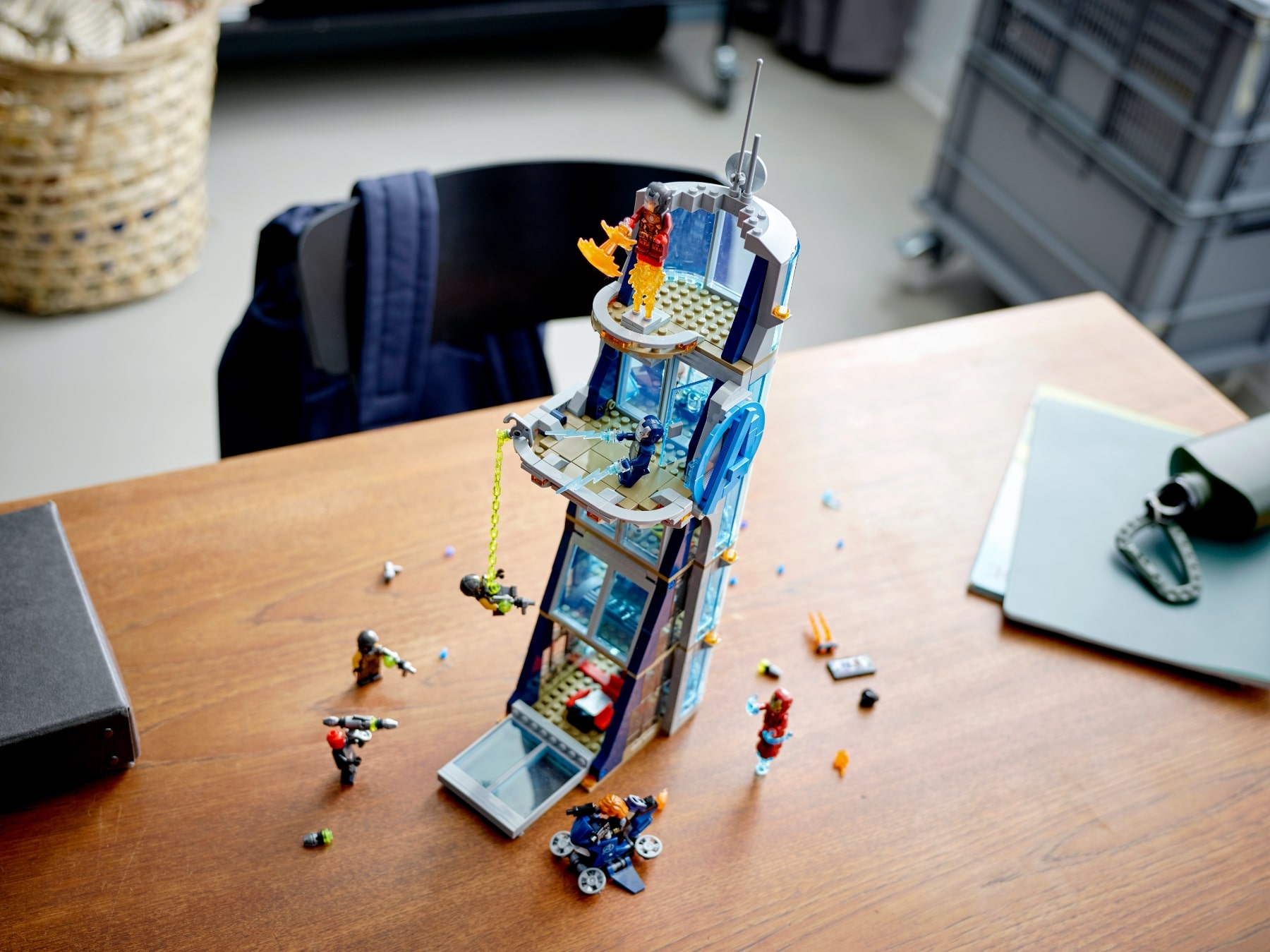 lego-marvel-76166-avengers-tower-battle-8.jpg