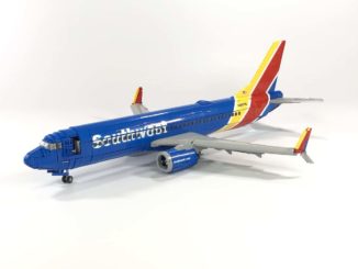 LEGO Ideas Southwest 737 800 (1)