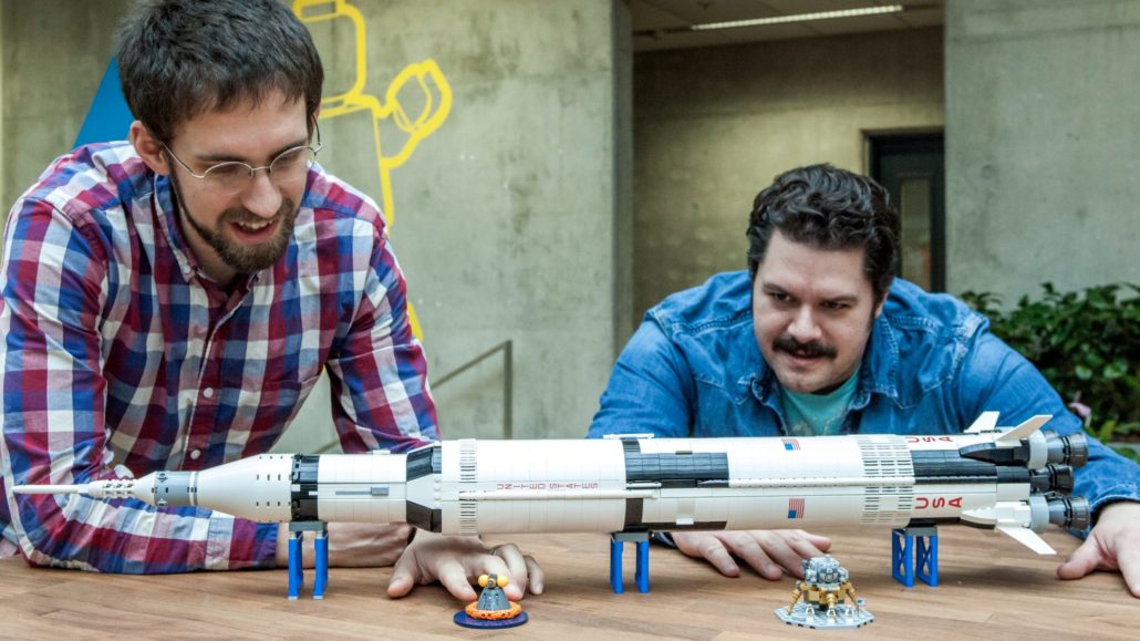 LEGO Ideas 92176 Nasa Apollo Saturn V 14 LEGO Ideas 92176 Nasa Apollo Saturn V 14