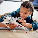 LEGO Star Wars 75301 X Wing 1