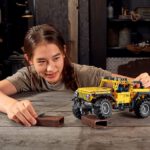 LEGO Technic 42122 Jeep Wrangler (1)