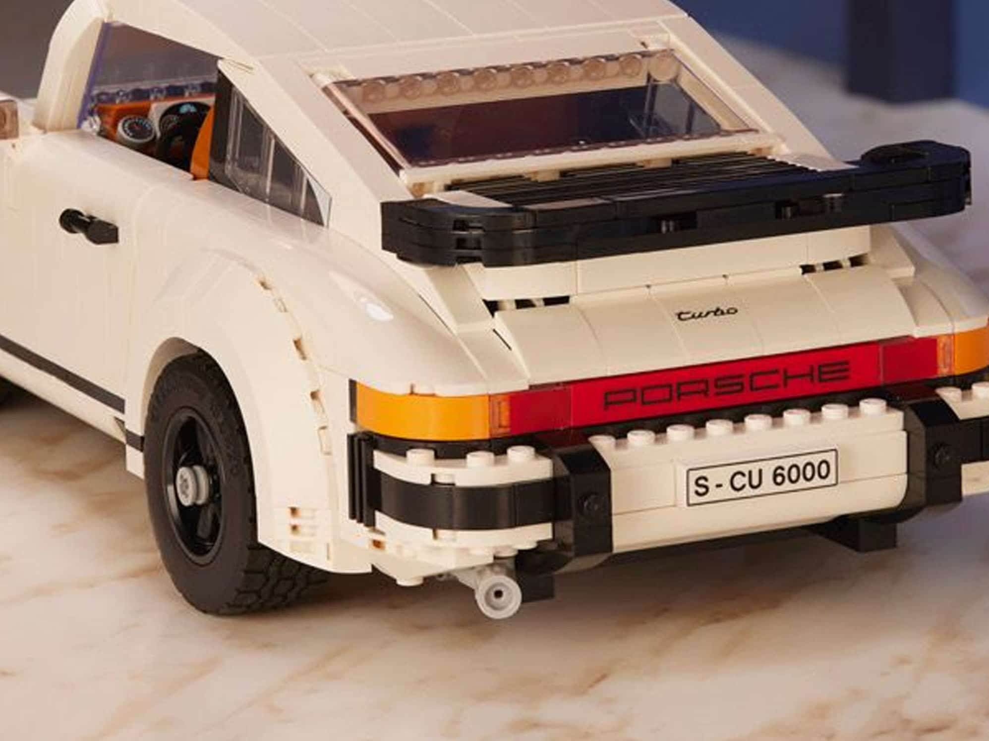 LEGO 10295 Porsche 911 Vergleichsbild LEGO