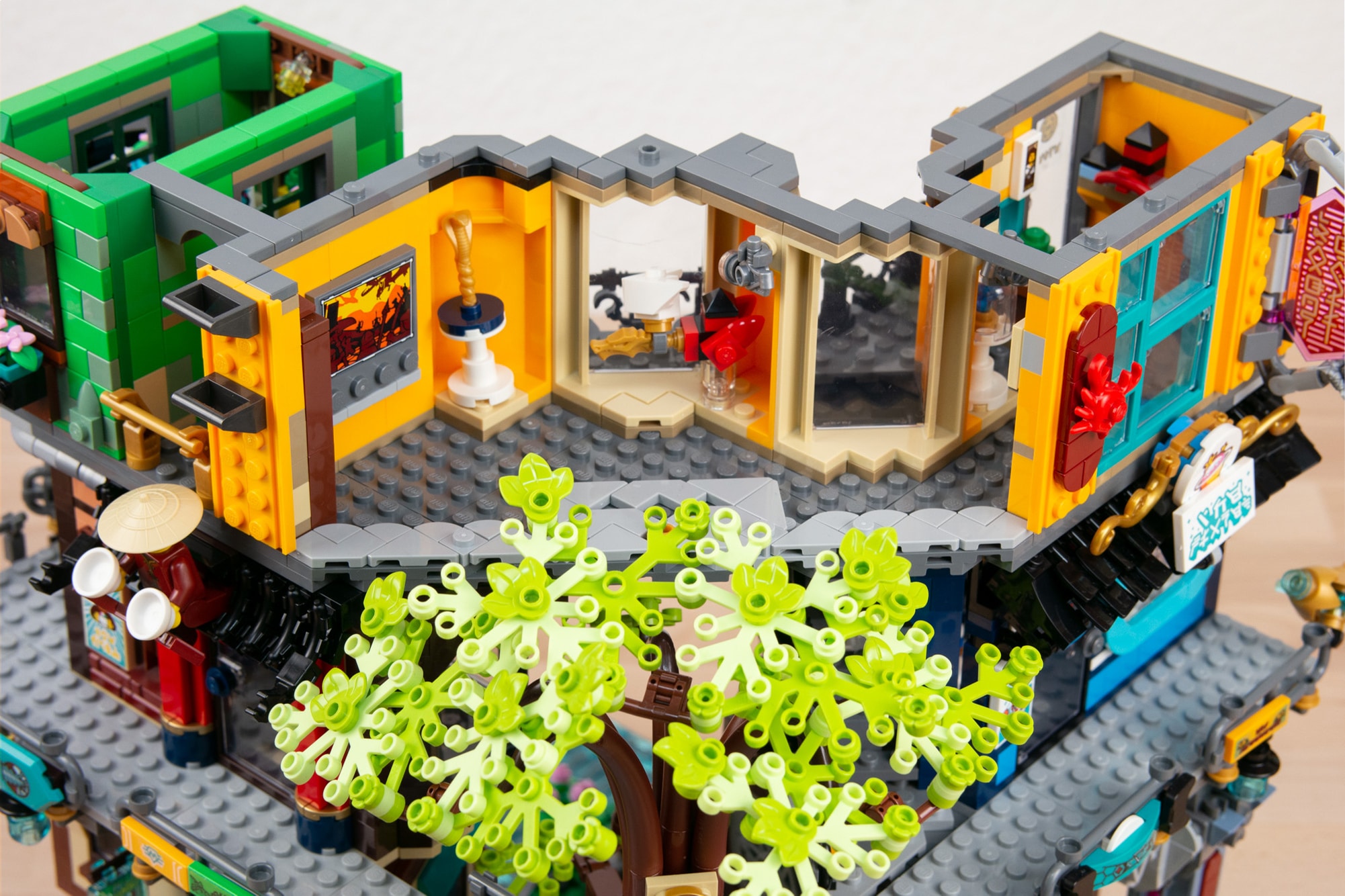 LEGO 71741 Ninjago City Gardens Museum02