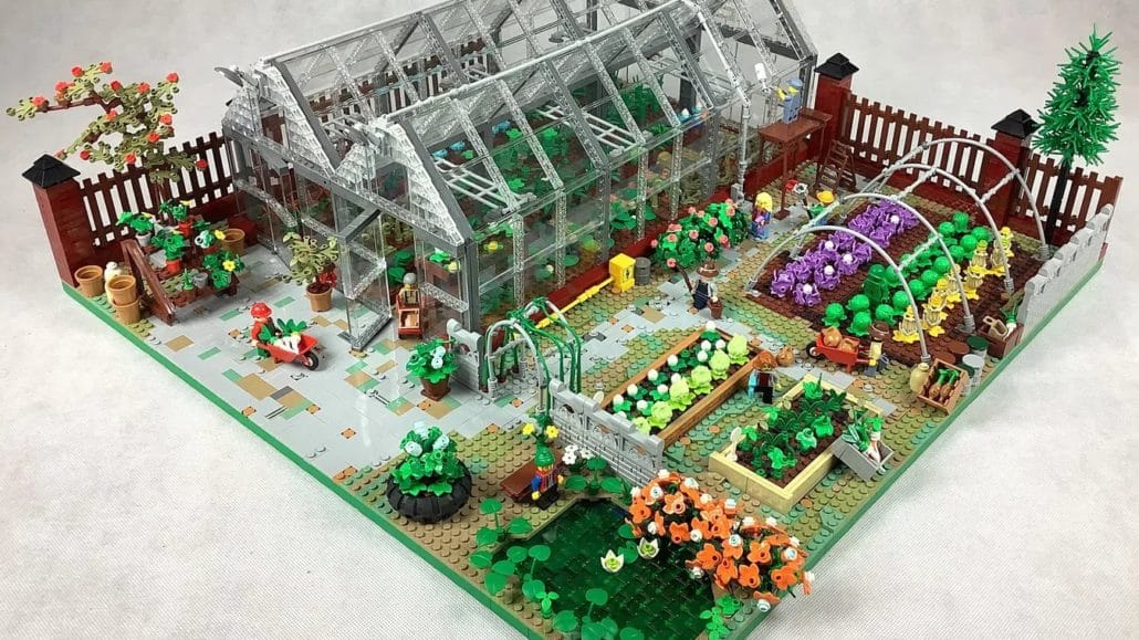 LEGO Ideas Garden Greenhouse (1)