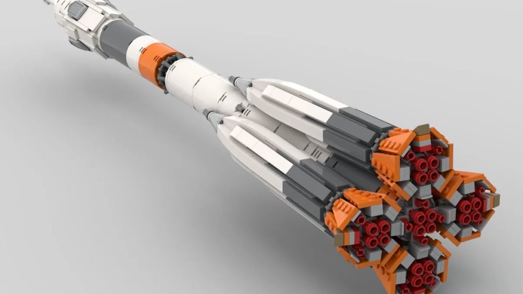 LEGO Ideas Soyuz Rocket (1)