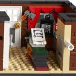 LEGO Ideas 21330 Kevin Allein Zu Haus (15)