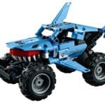 LEGO 42134 Monster Jam Megalodon 1