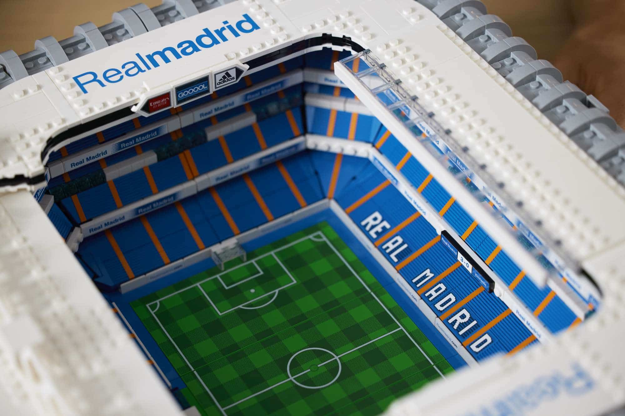 lego-10299-santiago-bernabeu-real-madrid-lifestyle-4.jpg