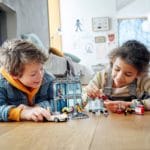 LEGO Marvel 76216 Iron Mans Werkstatt 7