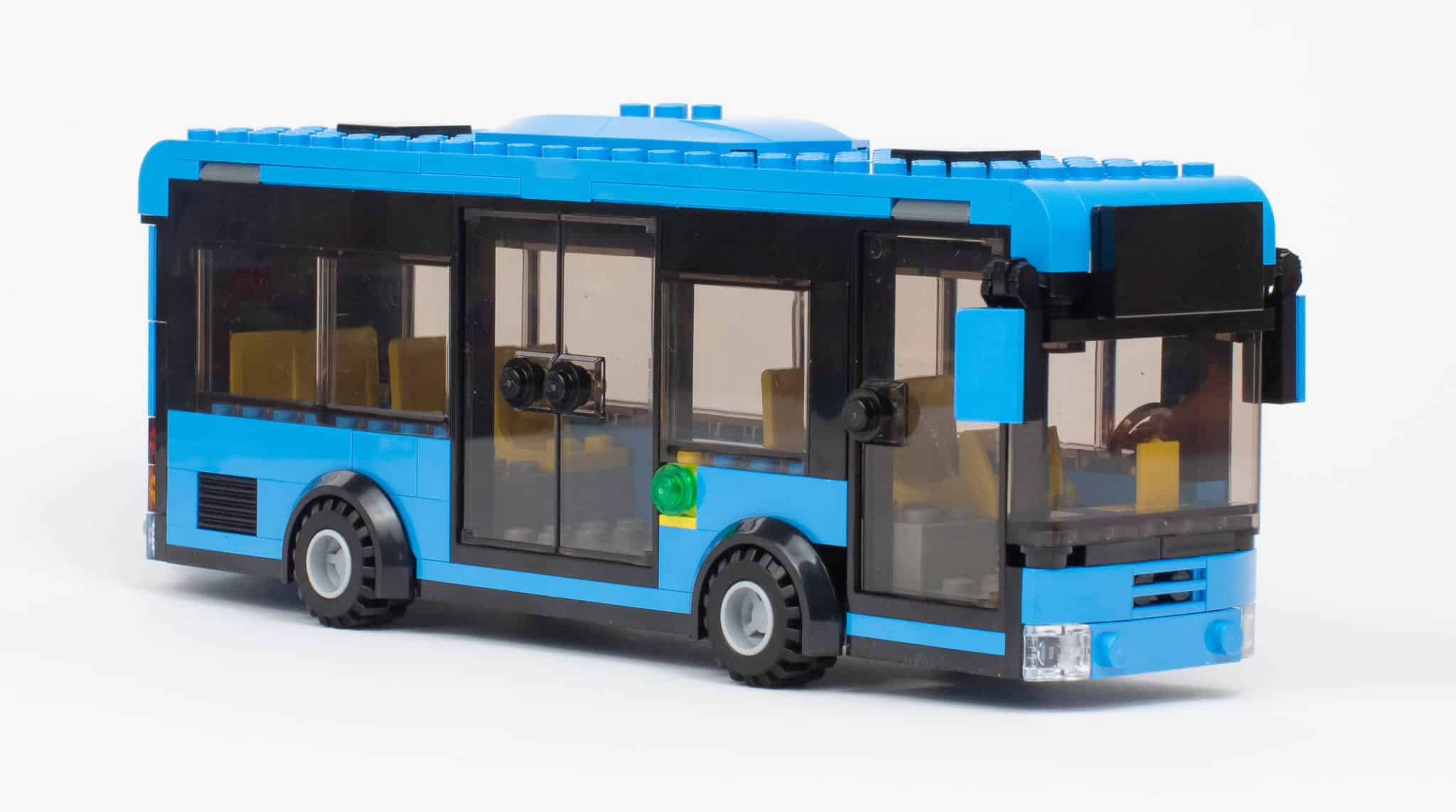 Review LEGO 60335 Bahnhof 28