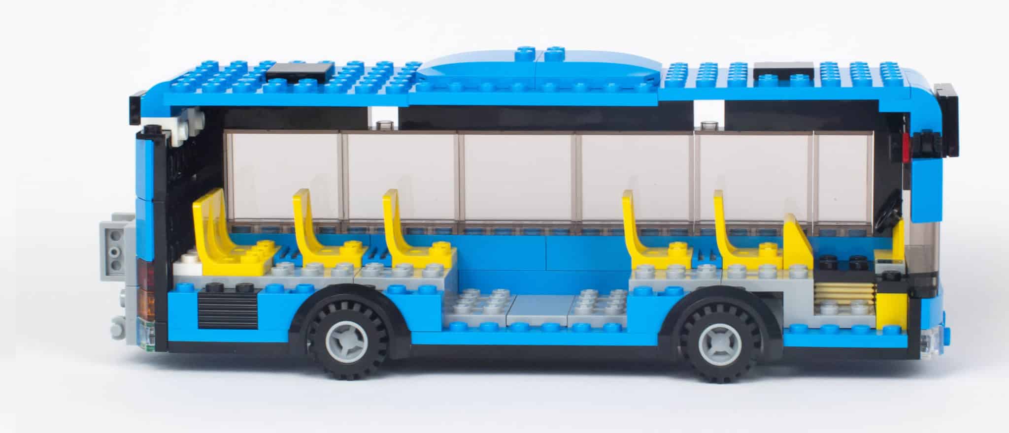 Review LEGO 60335 Bahnhof 49b