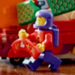 LEGO 80111 Lila Classic Space Astronaut