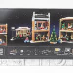 Review LEGO 10308 Holiday Main Street 41