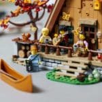 LEGO 21338 Finnhuette Lifestyle (7)