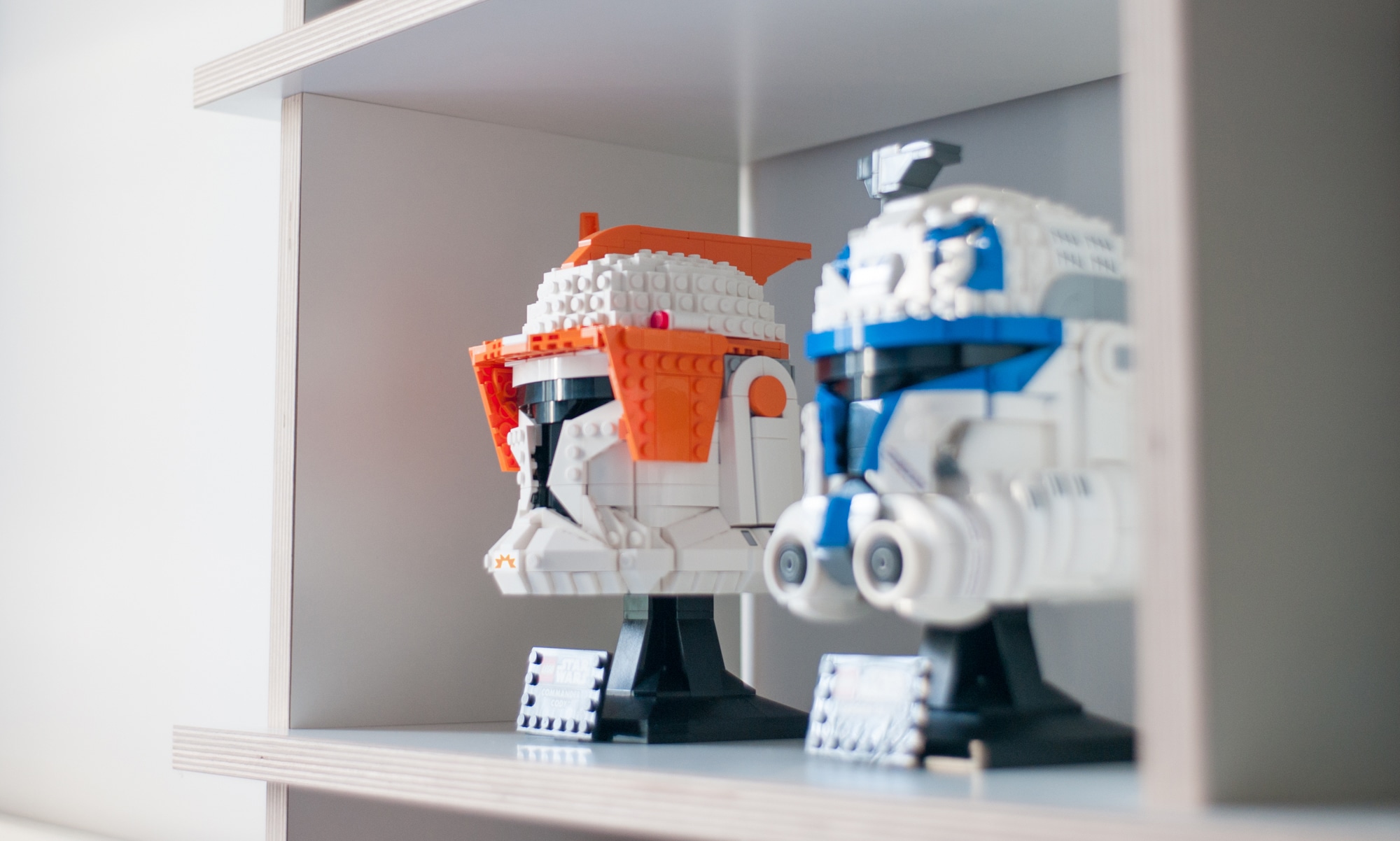 Review LEGO 75350 Clone Commander Cody Helm Lifestyle