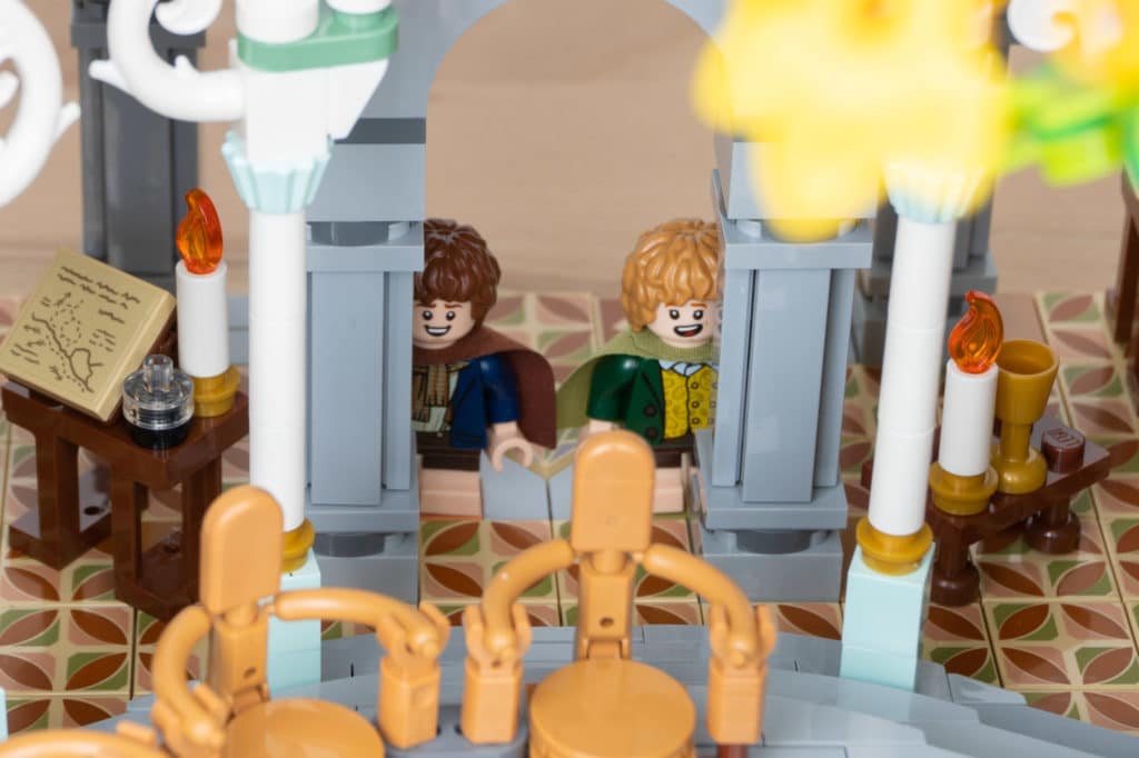 LEGO 10316 Bruchtal Review 7