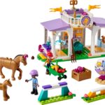 LEGO Friends 41746 Reitschule 02