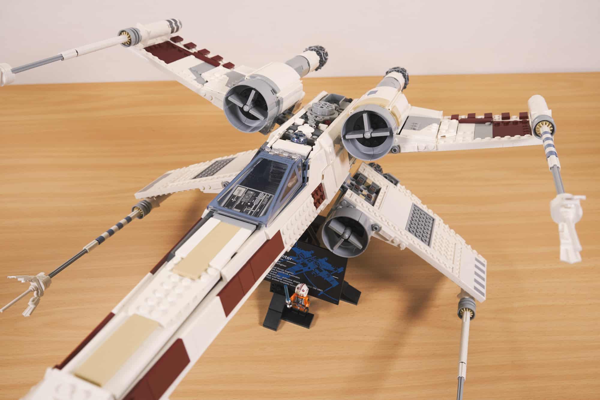 Review LEGO 75355 Ucs X Wing Sticker 2