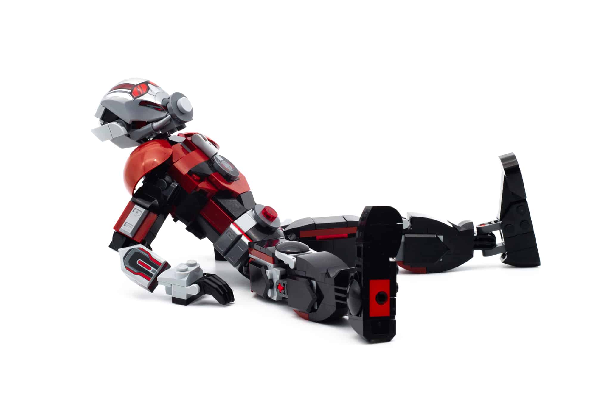 Review LEGO 76256 Ant Man Baufigur 22