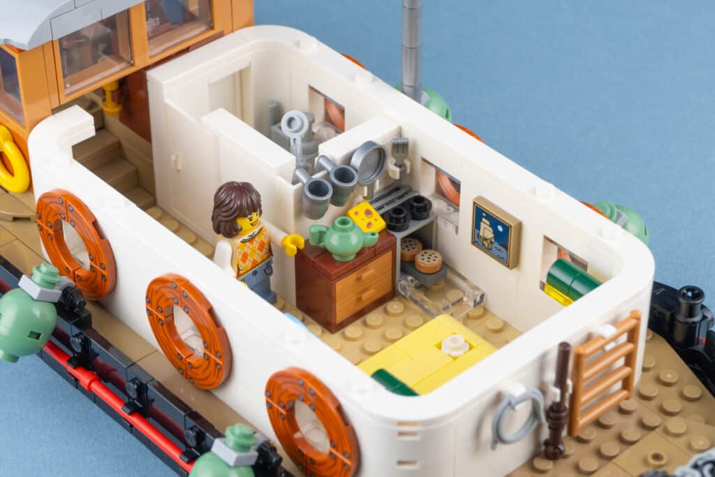 LEGO Ideas Canal Houseboat Jonas Kramm