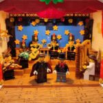 LEGO Ideas Christmas Theater (8)