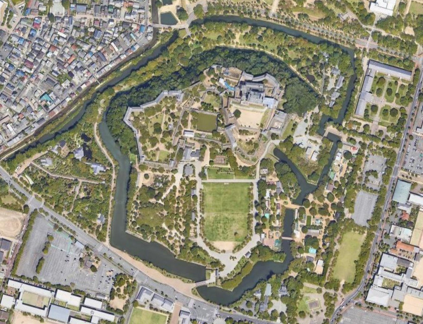Castle Himeji Google Maps