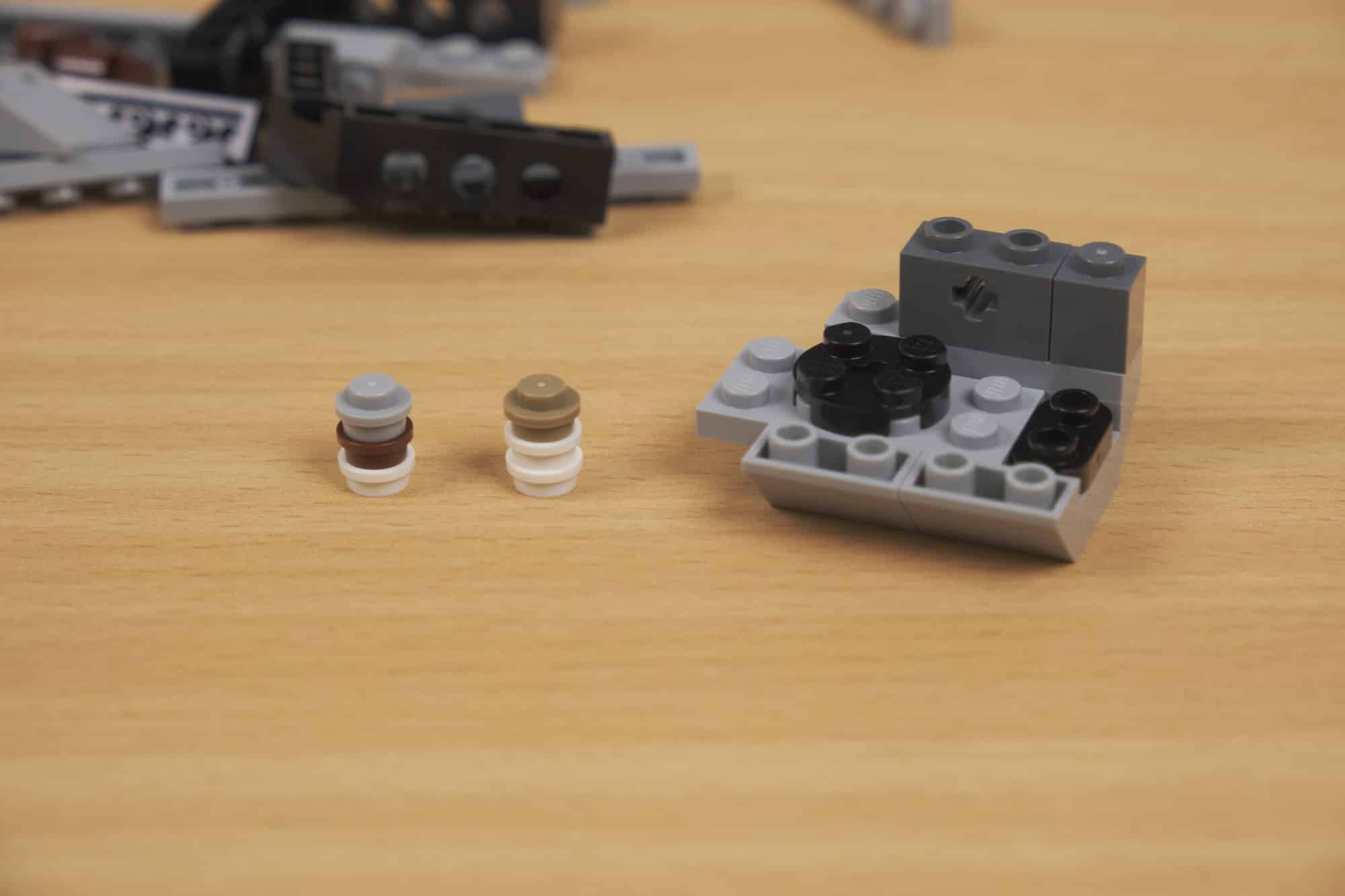 Review LEGO 75375 Millennium Falcon Bauabschnitt 02 Detail 3