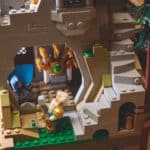 LEGO Ideas 21348 Dungeons And Dragons Lifestyle Bilder (12)