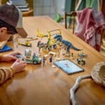 LEGO Jurassic World 76966 Dinosaurier Missionen Allosaurus Transporter 9