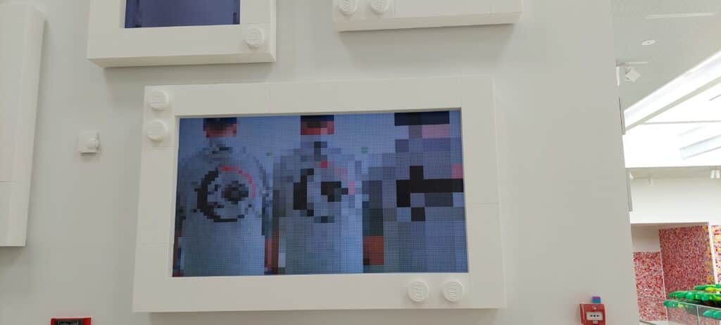 Stonewarane LEGO House