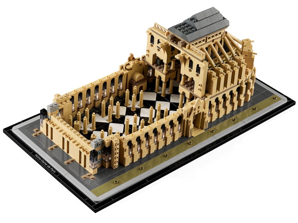 LEGO Architecture 21061 Notre Dame 7