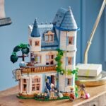 LEGO Friends 42638 Burg Mit Ferienunterkunft 9