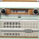 LEGO Icons 10334 Retro Radio (7)