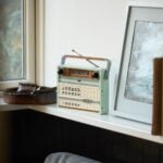 LEGO Icons 10334 Retro Radio Lifestyle (2)