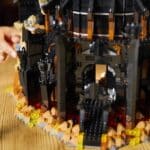 LEGO Barad Dur 10333 Herr Der Ringe Sauron Lifestyle (5)