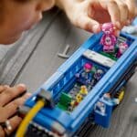 LEGO Fortnite 77073 Battle Bus (10)