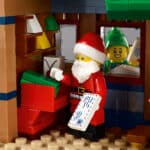 LEGO Icons 10339 Postamt Des Weihnachtsmanns (7)