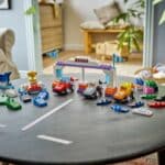 LEGO 10445 Town F1 Team Race Cars & Drivers (1)