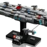 LEGO 75405 Home One Starcruiser 3