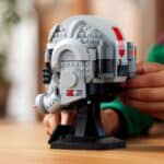 LEGO Star Wars 75429 At At Pilot Helm Lifestyle (7)
