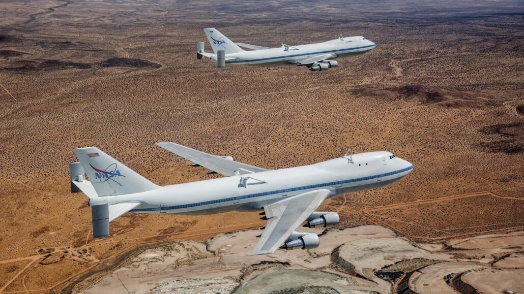 Nasa Sca Beide Carrier Unbeladen Im Flug