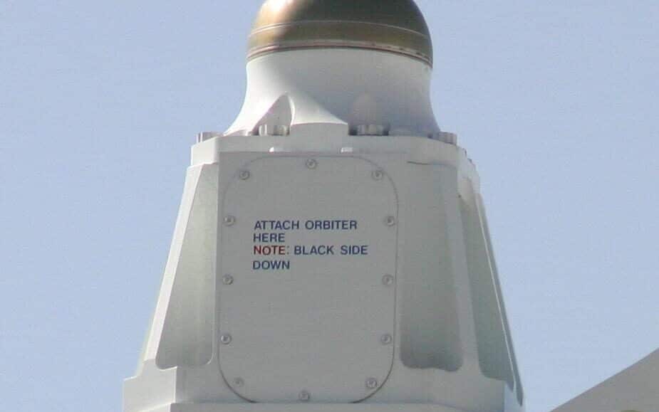 Space Shuttle Befestigung Beschriftung