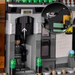 LEGO Icons 10351 Sherlock Holmes Book Nook 9