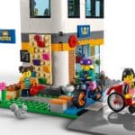 LEGO 60329 Schule Mit Schulbus 6